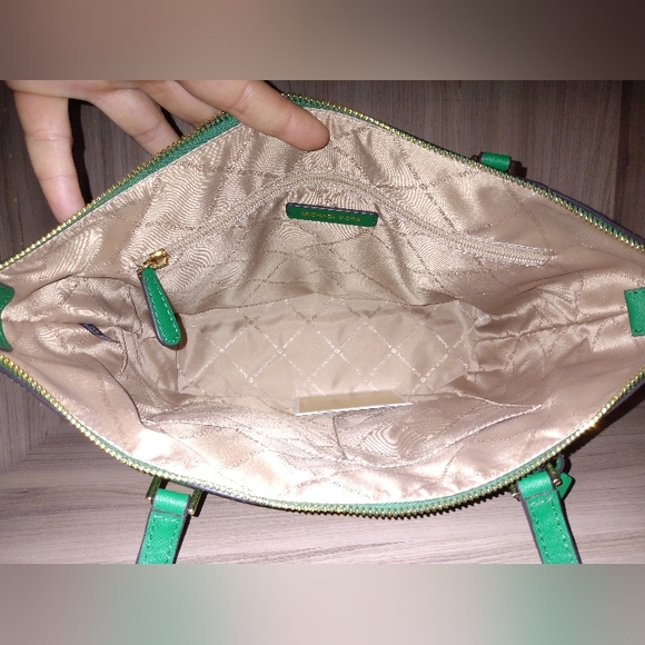 Michael Kors Palmetto Green Charlotte Tote - Picture 4 of 4